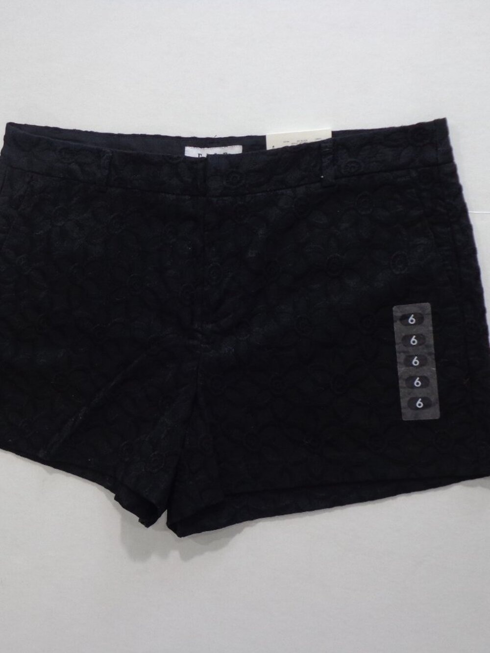 ELLE Black Floral Embroidery Cotton Chino Lined Mid Rise 3" Shorts Women's Sz 6